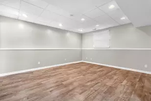 3203 Parker Dr, Valparaiso, IN 46383 - Photo 69