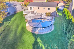 3203 Parker Dr, Valparaiso, IN 46383 - Photo 9