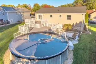 3203 Parker Dr, Valparaiso, IN 46383 - Photo 11