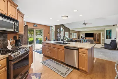 2501 Howard Castle Drive, Dyer, IN 46311 - Photo 9