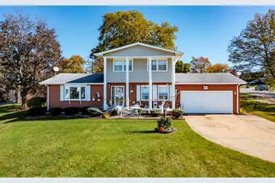 605 E 78th Place, Merrillville, IN 46410 - Photo 1