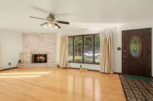 309 Duneland Beach Dr, Michigan City, IN 46360 - Photo 3