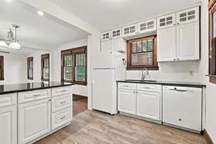 605 Institute St, Valparaiso, IN 46383 - Photo 9