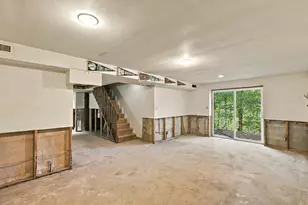 401 Shorewood Ct, Valparaiso, IN 46385 - Photo 25