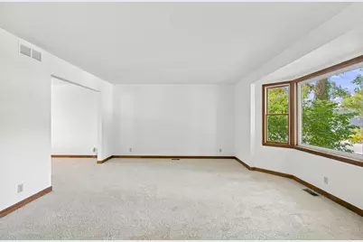 3906 Oak Grove Drive, Valparaiso, IN 46383 - Photo 5