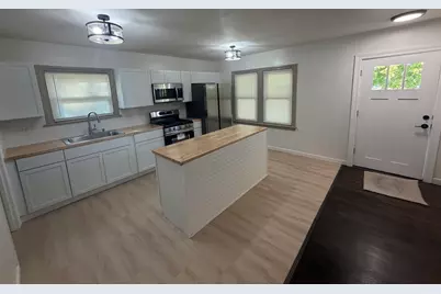 7547 Jackson Avenue, Hammond, IN 46324 - Photo 3