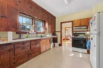 806 Academy Street, Valparaiso, IN 46383 - Photo 5