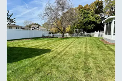 8515 Wheeler Place, Crown Point, IN 46307 - Photo 7