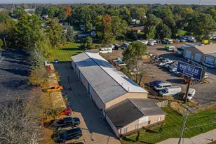 1010 E Jefferson Blvd, Mishawaka, IN 46545 - Photo 1
