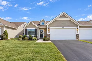 10173 Kreitzburg St, Dyer, IN 46311 - Photo 1