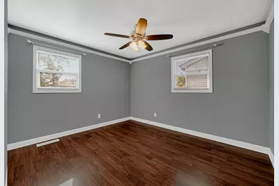 2421 Walnut Drive, Highland, IN 46322 - Photo 11