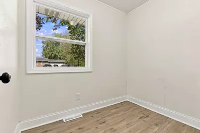 1101 E 71st Avenue, Schererville, IN 46375 - Photo 9
