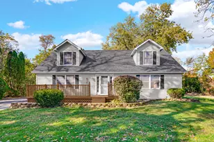 902 S Lake Park Ave, Hobart, IN 46342 - Photo 1