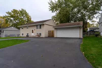 3801 W 78th Avenue, Merrillville, IN 46410 - Photo 3
