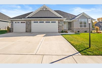 2071 Peace Parkway Court, Schererville, IN 46375 - Photo 1