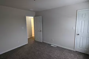 8528 Florida St, Merrillville, IN 46410 - Photo 29