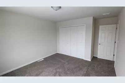 8528 Florida Street, Merrillville, IN 46410 - Photo 33