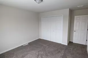 8528 Florida St, Merrillville, IN 46410 - Photo 33