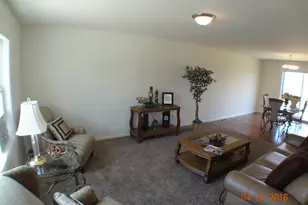 8528 Florida St, Merrillville, IN 46410 - Photo 9