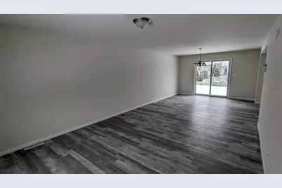 8528 Florida Street, Merrillville, IN 46410 - Photo 7