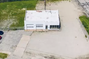 1307 Calumet Ave, Valparaiso, IN 46383 - Photo 1