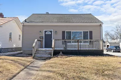 635 N Wenger Avenue, Mishawaka, IN 46544 - Photo 1