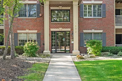 1632 White Oak Circle 2C, Munster, IN 46321 - Photo 1