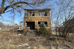 924 W 11th Ave, Gary, IN 46402 - Photo 1