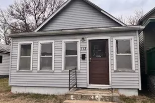 713 Sibley St, Hammond, IN 46320 - Photo 1