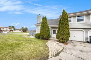 144 Holly Ln, Schererville, IN 46375 - Photo 1