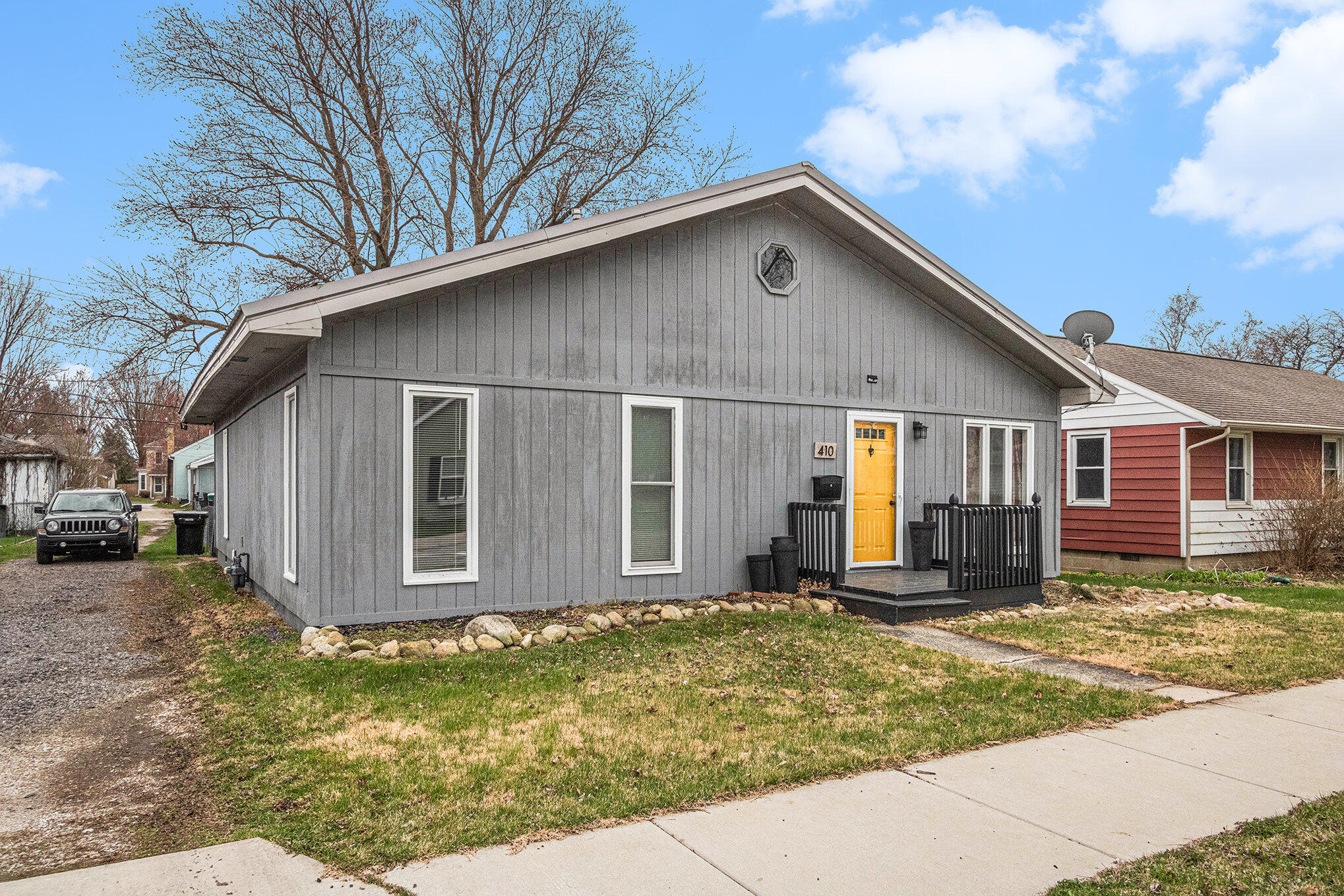 410 W Front St, New Carlisle, IN 46552 - MLS 818627 - Coldwell Banker