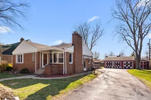 7204 Knickerbocker Pkwy, Hammond, IN 46323 - Photo 1