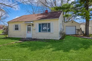 508 Parkside Ave, Valparaiso, IN 46383 - Photo 1