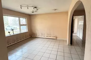 1328 Ridgeway Ave, Munster, IN 46321 - Photo 1