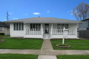 843 N Ernest St, Griffith, IN 46319 - Photo 1