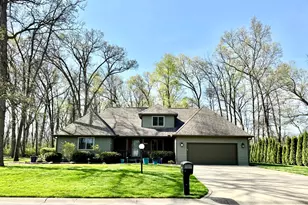 506 Eastwood Dr, Kouts, IN 46347 - Photo 1