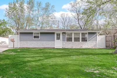 1425 E End Avenue, Dyer, IN 46311 - Photo 1