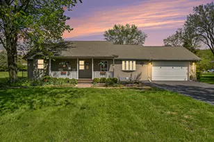 1635 S Cline Ave, Griffith, IN 46319 - Photo 1