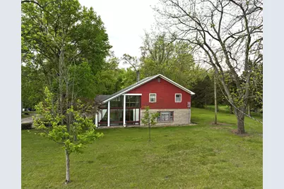731 E County Rd 25 S, Winamac, IN 46996 - Photo 1