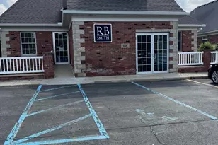 554 Vale Park Rd, Valparaiso, IN 46385 - Photo 1