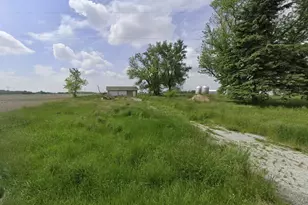 5921 E 157th Ave, Hebron, IN 46341 - Photo 1