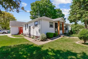 611 Roosevelt Rd, Valparaiso, IN 46383 - Photo 1