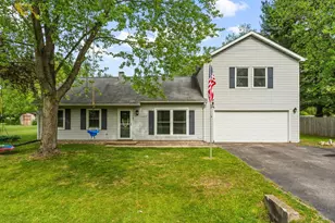 4002 Maplewood Ave, Valparaiso, IN 46383 - Photo 1