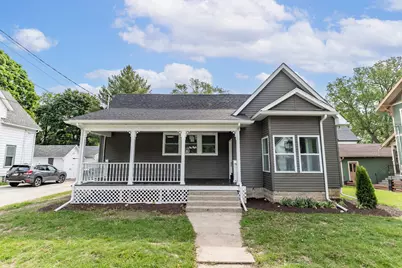 104 N Greenwich Street, Valparaiso, IN 46383 - Photo 1