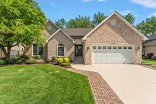 1119 Treadway Rd, Munster, IN 46321 - Photo 1