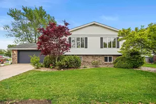 1505 Farmdale Dr, Schererville, IN 46375 - Photo 1