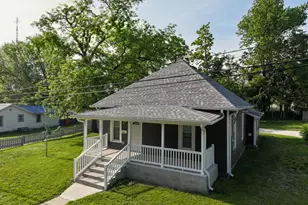 537 W 11th St, Winamac, IN 46996 - Photo 1