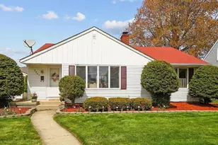 2907 Franklin St, Highland, IN 46322 - Photo 1