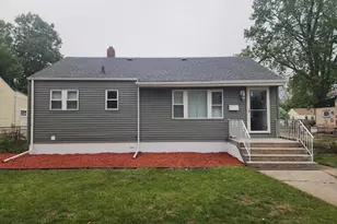 568 Clinton St, Gary, IN 46406 - Photo 1