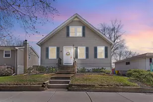 1421 N Wood St, Griffith, IN 46319 - Photo 1